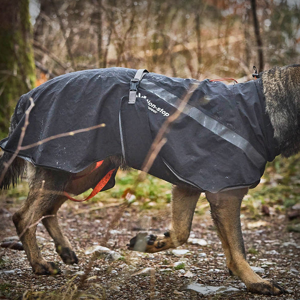 TREKKING RAINCOAT