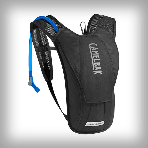 CAMELBAK HYDROBAK BLACK GRAPHITE- der einfache Velo- Scooterrucksack bietet Stauraum für ein 1,5-L-CRUX™ Reservoir mit schmalem Profil, das deinen Bewegungsspielraum maximal vergrössert. Extrem leicht mit einer kleinen Tasche auf der Vorderseite. Reflektierende Streifen sorgen am frühen Morgen und abends für mehr Sicherheit.