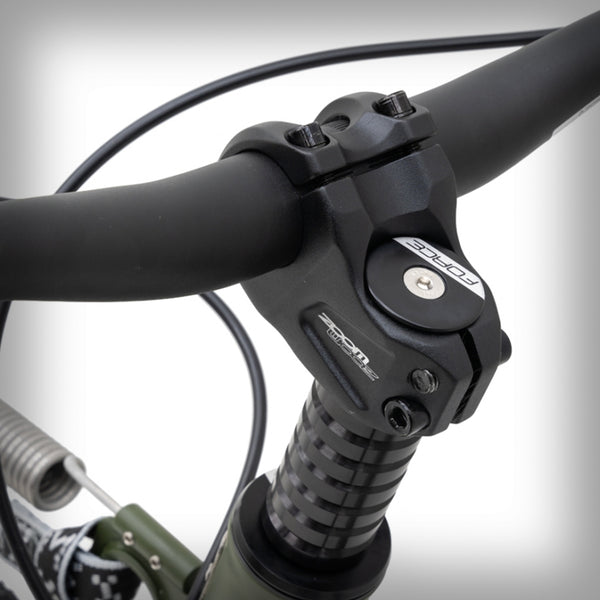 KOSTKA MONSTER MAX DOG (G6)