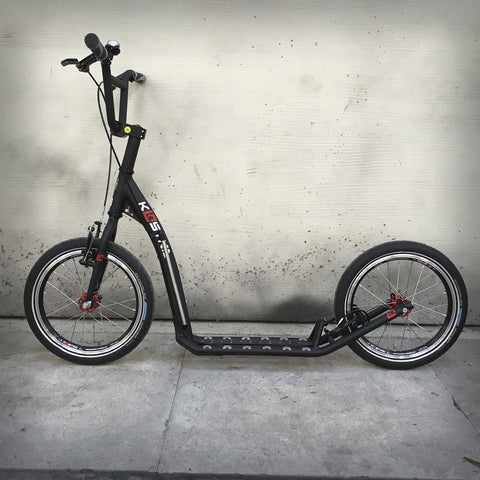 STREET SHOWROOM-EXEMPLAR